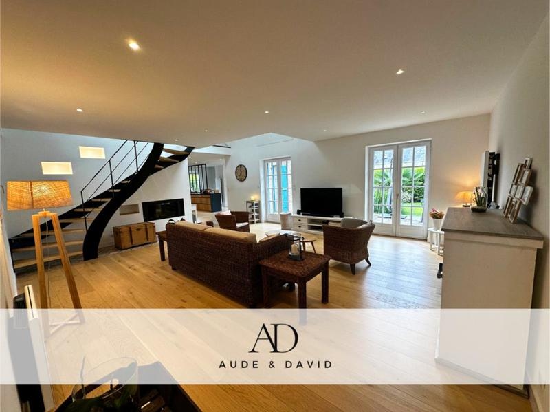 Maison - 195 m² - 6 pièces