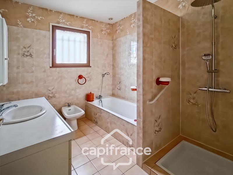 Maison - 96 m² - 4 pièces
