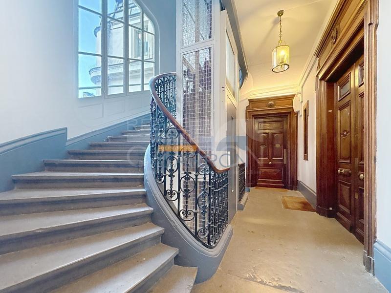 Appartement - 92 m² - 3 pièces