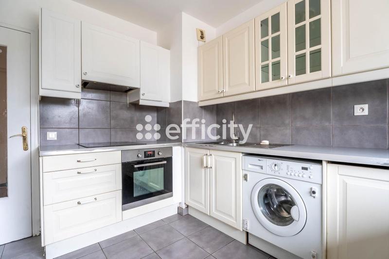 Appartement - 95 m² - 4 pièces