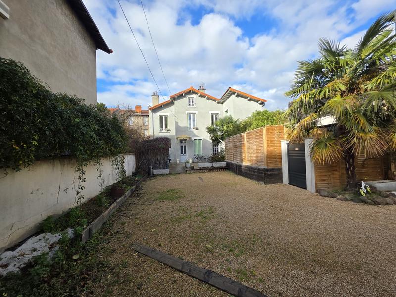 Maison - 112 m² - 5 pièces