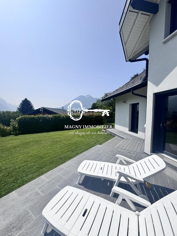 Villa - 185 m² - 6 pièces