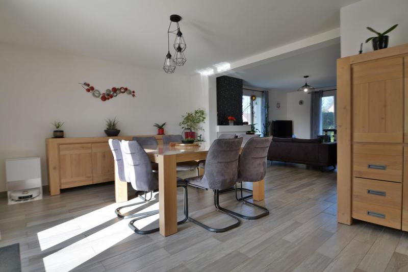 Maison - 122 m² - 6 pièces