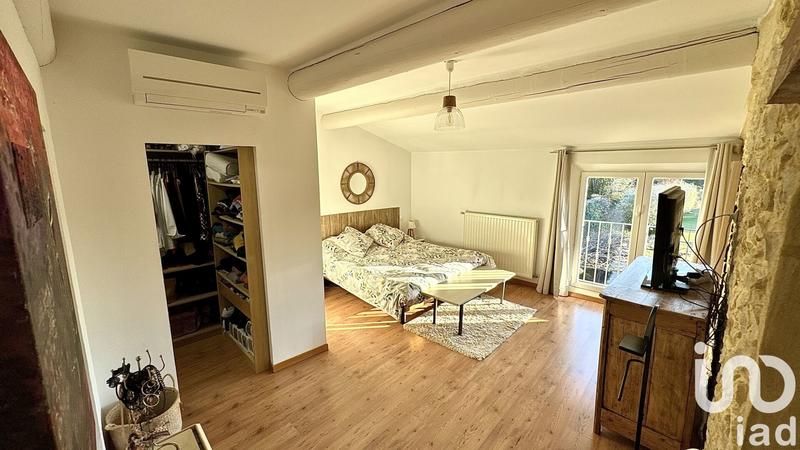 Maison - 280 m² - 10 pièces