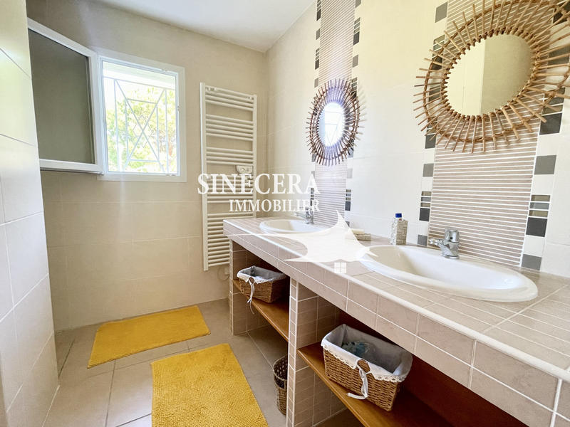 Villa - 193 m² - 6 pièces