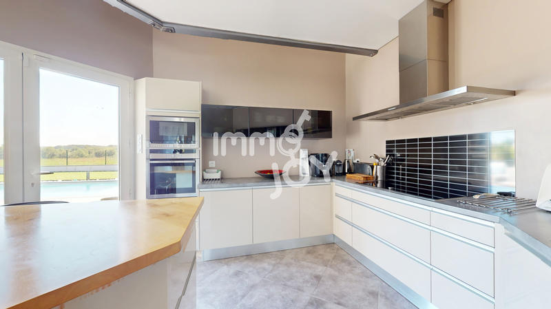 Maison - 134 m² - 4 pièces