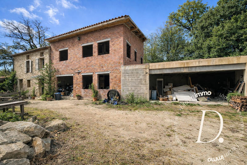 Mas - 145 m² - 5 pièces