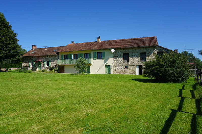 Maison - 215 m² - 7 pièces