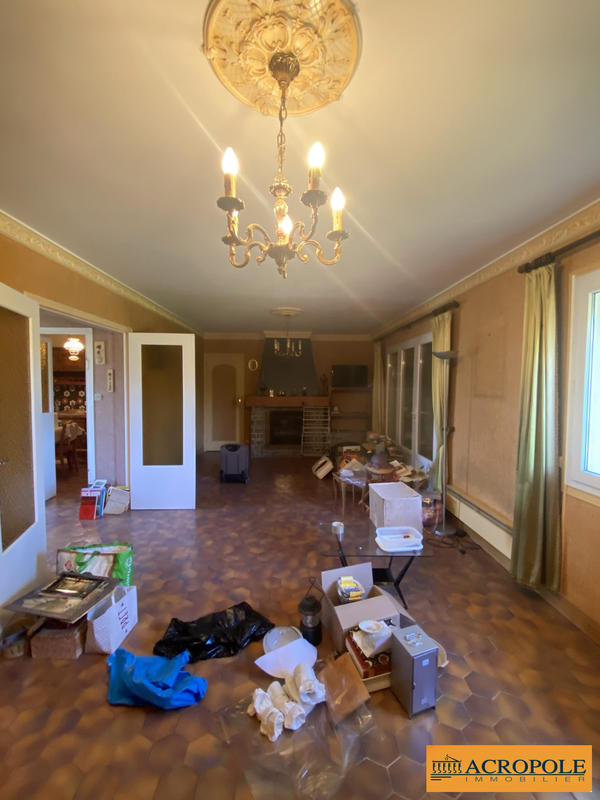 Maison - 98 m² - 5 pièces