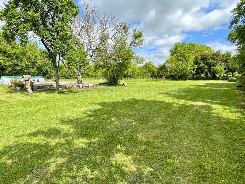 Maison en pierre - 143 m² - 6 pièces