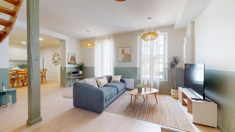 Appartement - 117 m² - 6 pièces