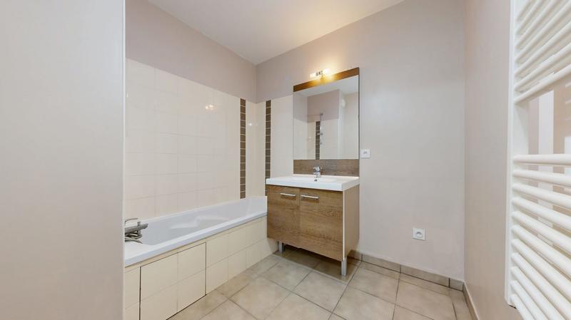 Appartement - 76 m² - 4 pièces