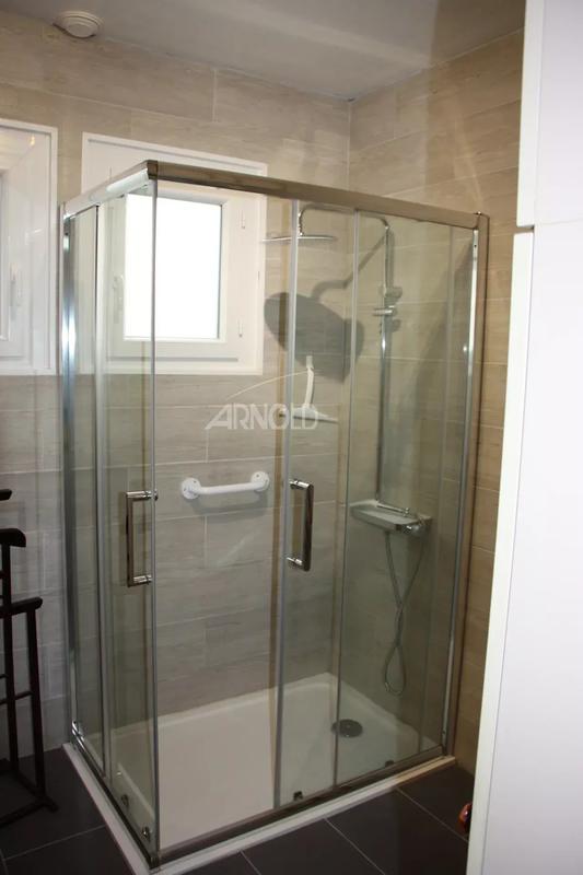 Maison - 113 m² - 8 pièces