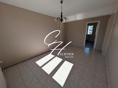 Appartement - 66 m² - 4 pièces