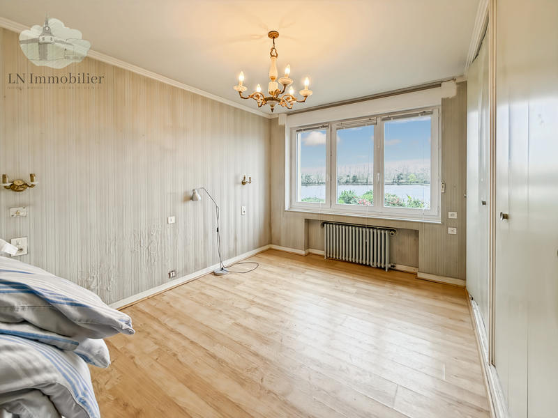 Maison - 189 m² - 9 pièces