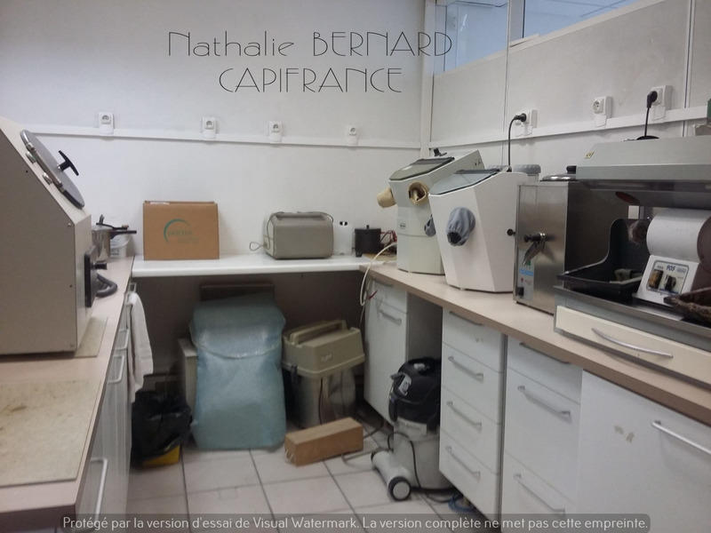 Fonds de commerce - Services - 155 m²