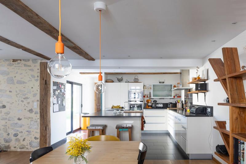 Maison - 212 m² - 6 pièces