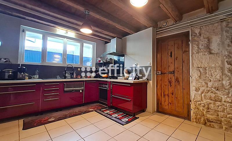 Maison - 184 m² - 6 pièces