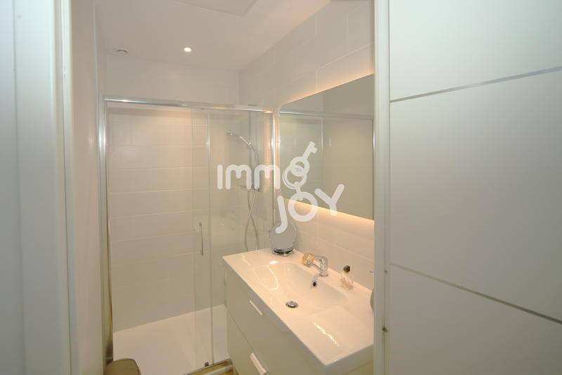 Immeuble - 319 m² - 13 pièces