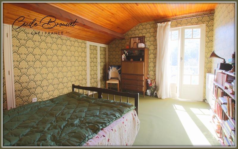 Maison - 236 m² - 13 pièces