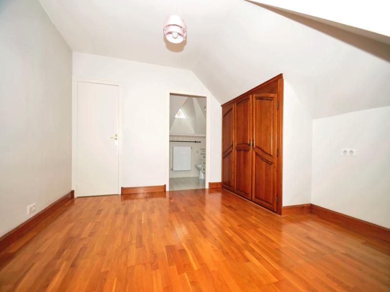 Propriété - 176 m² - 6 pièces