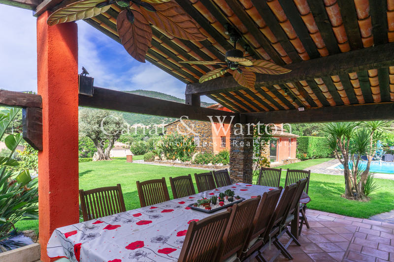 Villa - 250 m² - 7 pièces