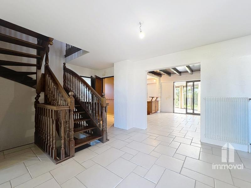 Maison - 180 m² - 5 pièces