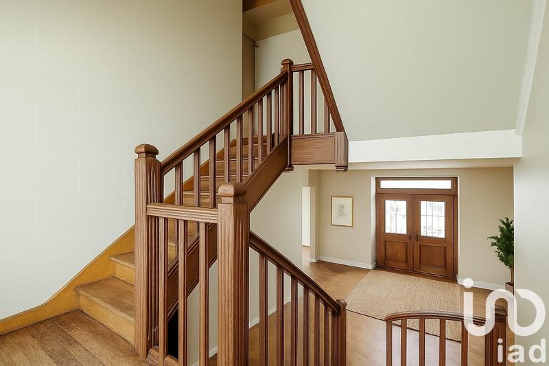 Maison - 214 m² - 10 pièces