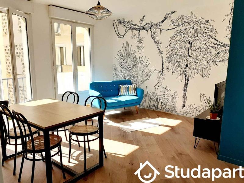 Chambre - 14 m² - 1 pièce