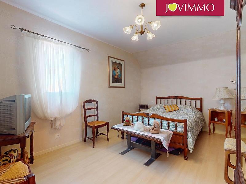 Maison - 260 m² - 9 pièces