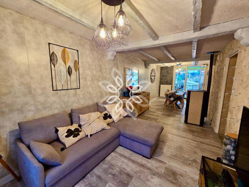 Maison - 140 m² - 7 pièces