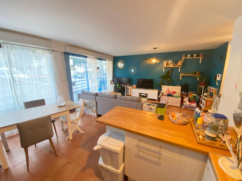 Appartement - 70 m² - 3 pièces