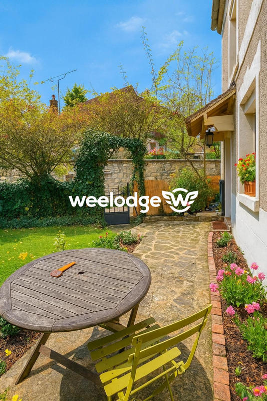 Maison - 90 m² - 5 pièces