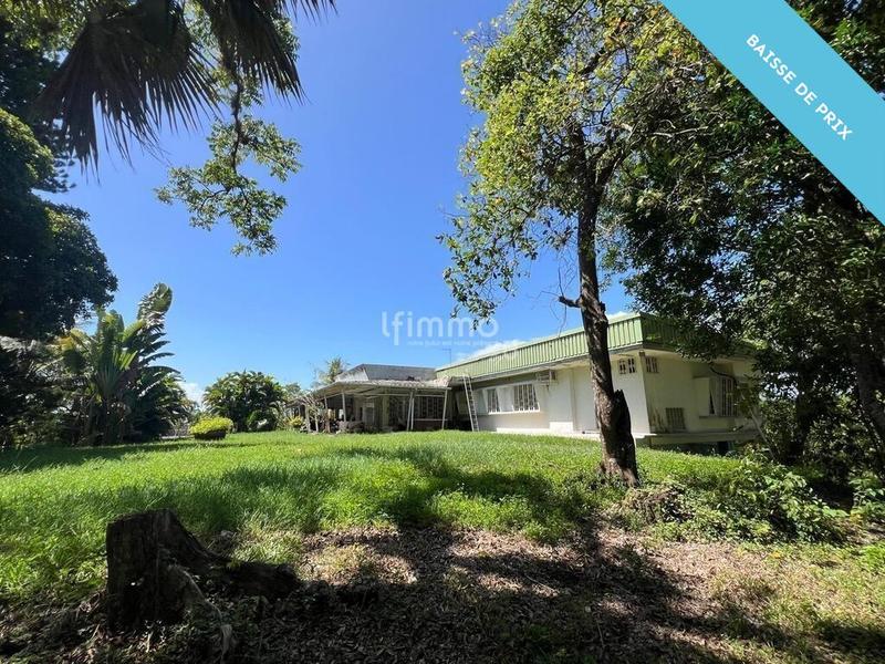 Villa - 395 m² - 16 pièces