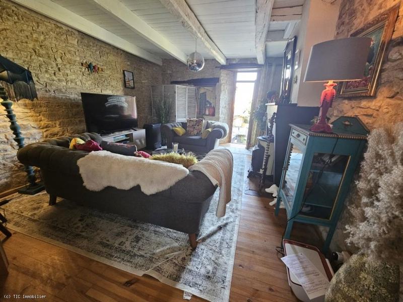 Maison en pierre - 108 m² - 4 pièces