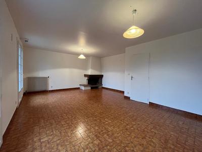 Maison - 99 m² - 4 pièces