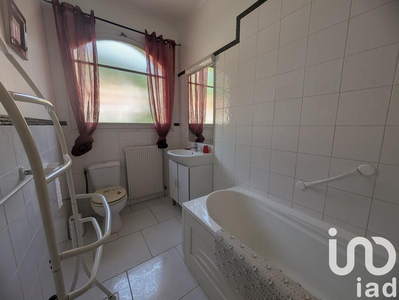 Maison - 350 m² - 10 pièces