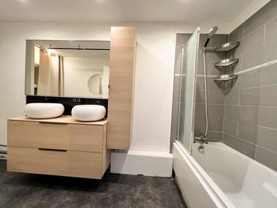 Appartement - 85 m² - 3 pièces