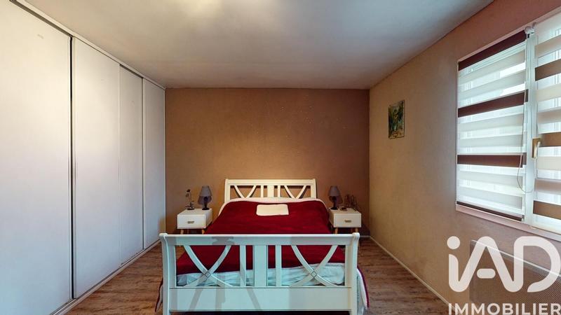 Maison - 205 m² - 8 pièces