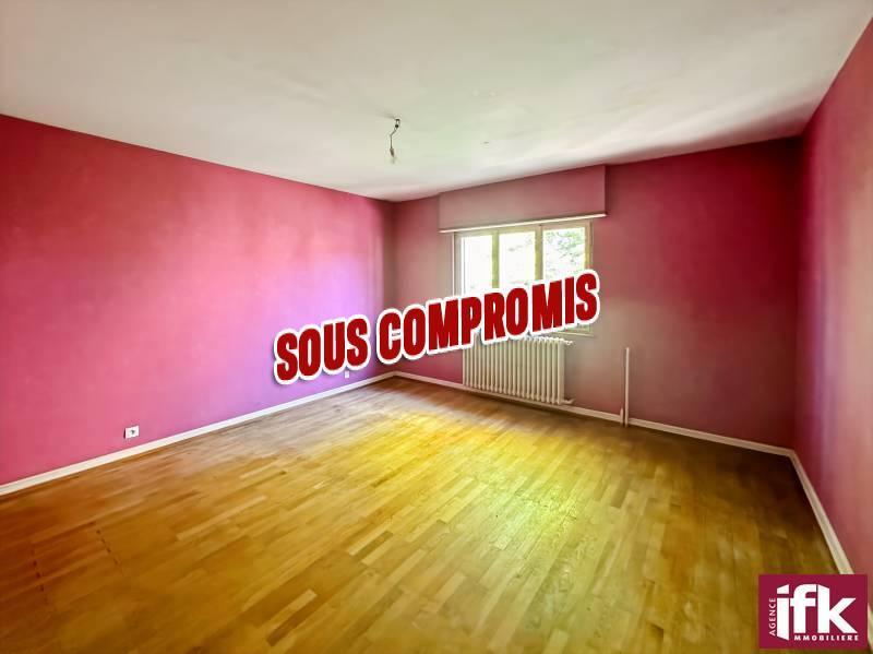 Appartement - 93 m² - 4 pièces