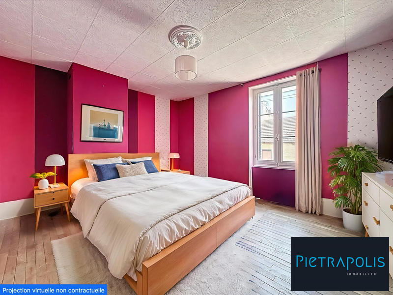 Maison ancienne - 408 m² - 5 pièces