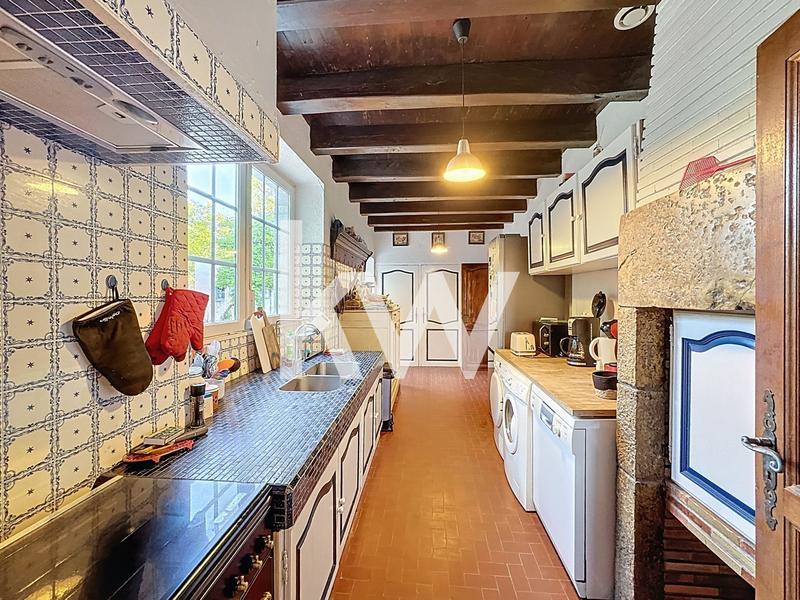 Maison - 140 m² - 7 pièces