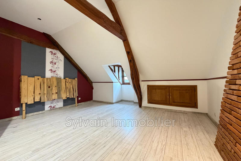 Maison - 197 m² - 7 pièces