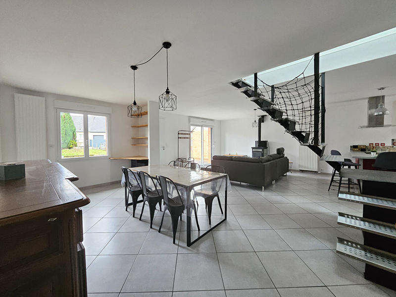 Maison - 107 m² - 5 pièces