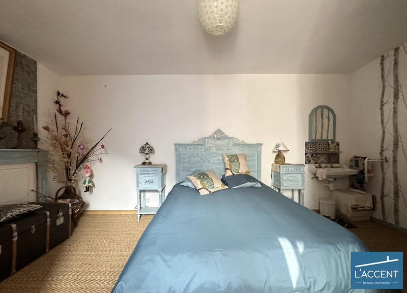 Maison - 325 m² - 14 pièces