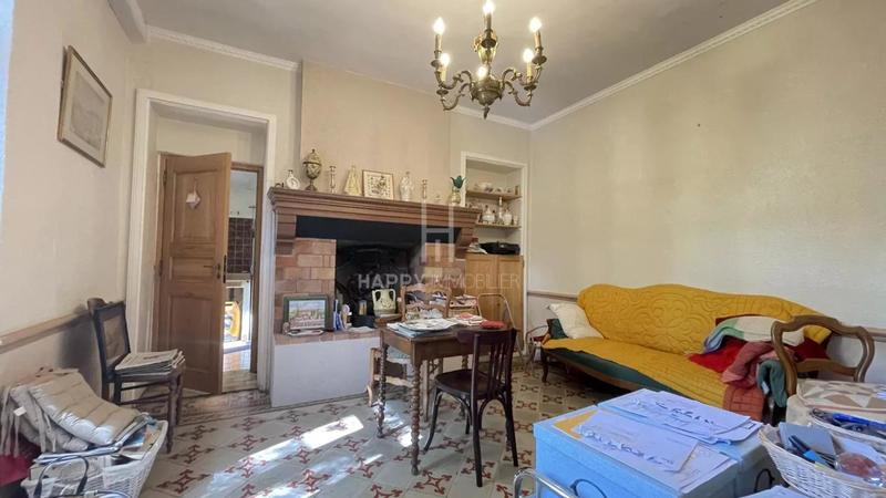 Propriété - 300 m² - 8 pièces