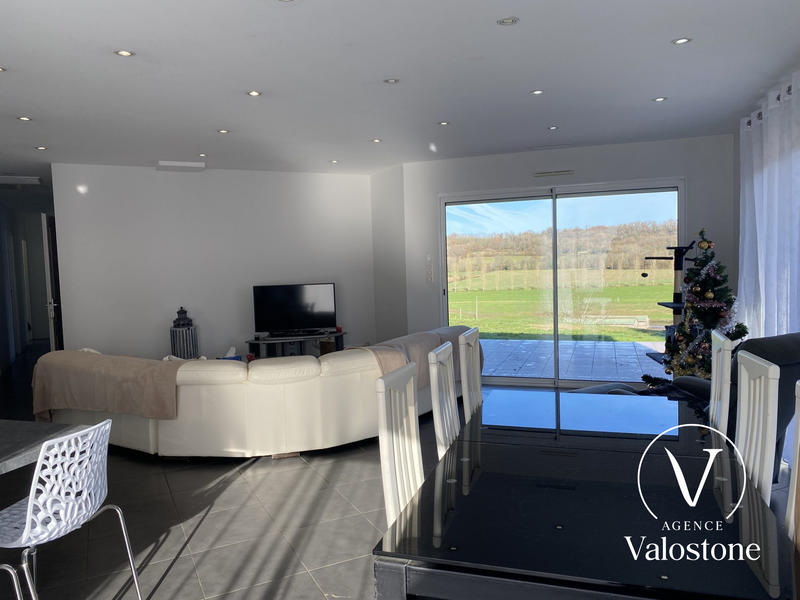 Maison traditionnelle - 119 m² - 5 pièces