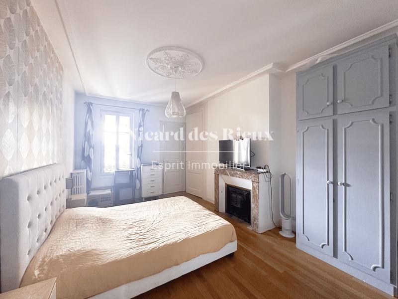 Appartement - 138 m² - 5 pièces