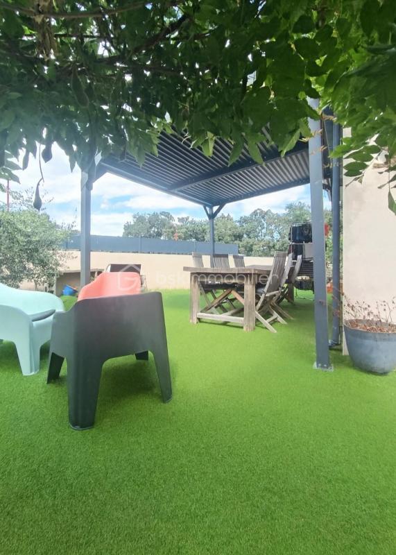 Maison - 102 m² - 5 pièces