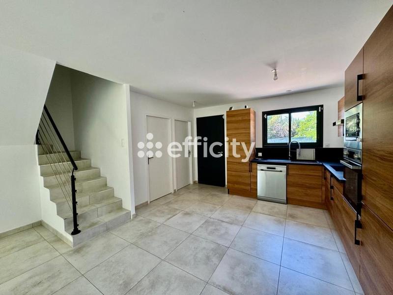 Maison - 97 m² - 4 pièces